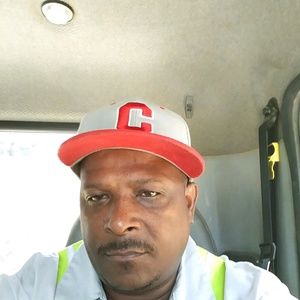 Meet your Posher, Lonnie